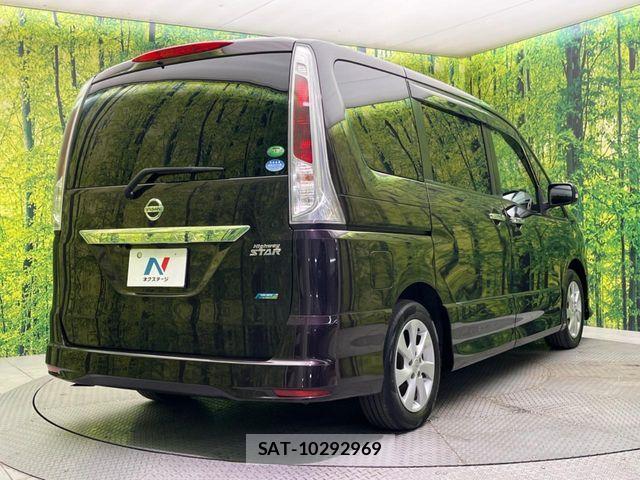 Nissan SERENA 2012-08 6817153-17