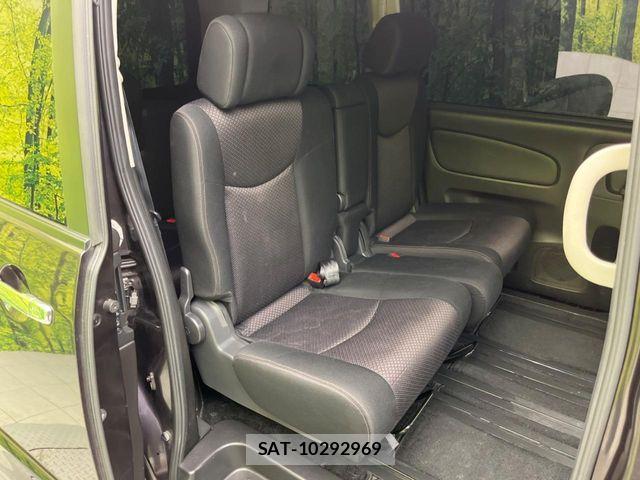 Nissan SERENA 2012-08 6817153-8