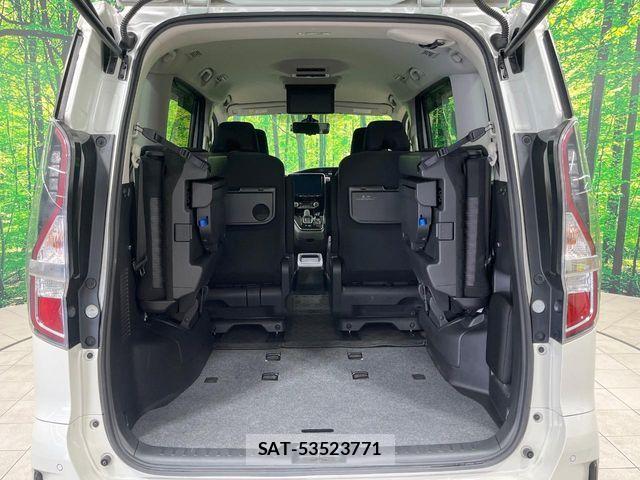 Nissan SERENA 2021-10 6821599-11