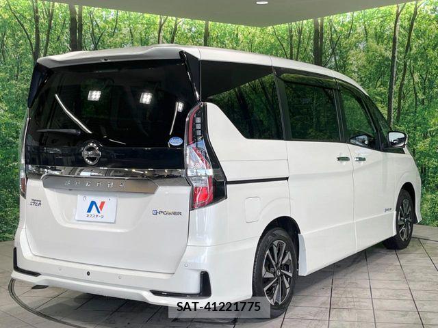 Nissan SERENA 2021-09 6817103-17