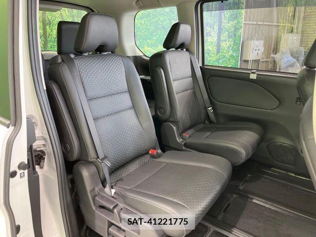 Nissan SERENA 2021-09 6817103-8