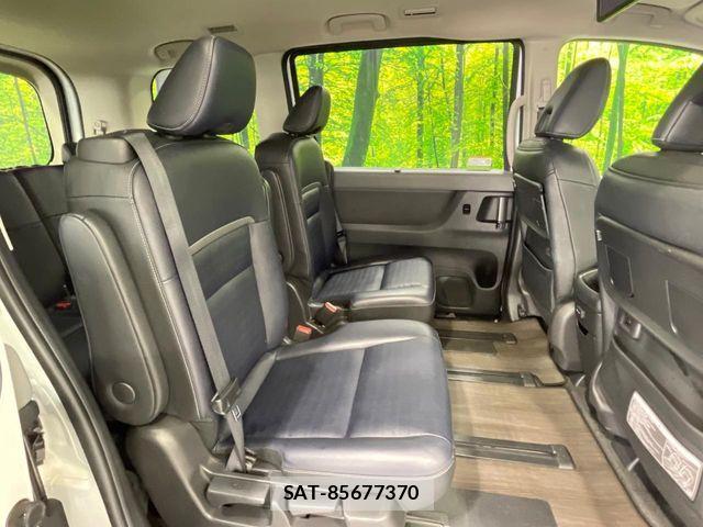 Nissan SERENA 2023-10 6817095-8