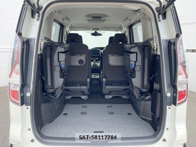 Nissan SERENA 2019-09 6817144-10
