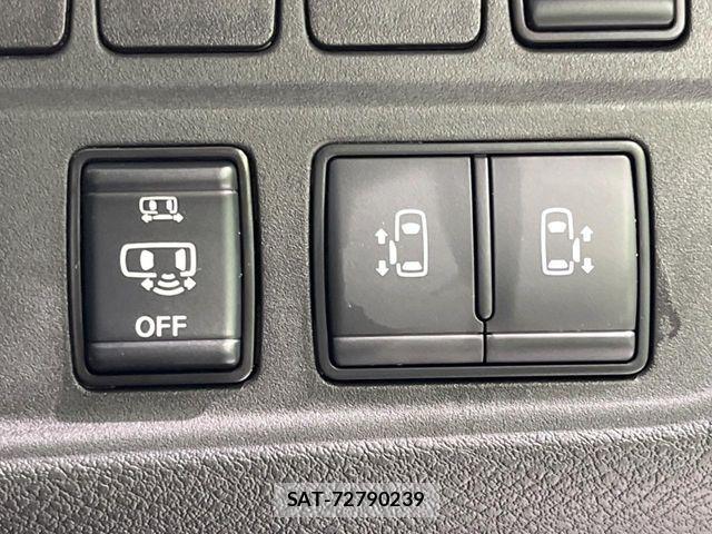 Nissan SERENA 2021-09 6817132-5
