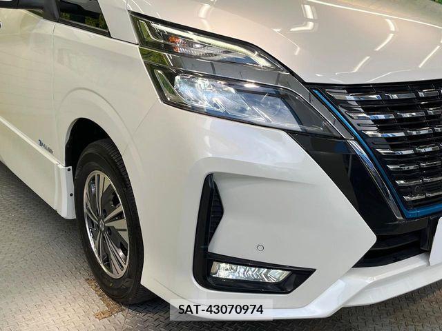 Nissan SERENA 2022-11 6817108-13