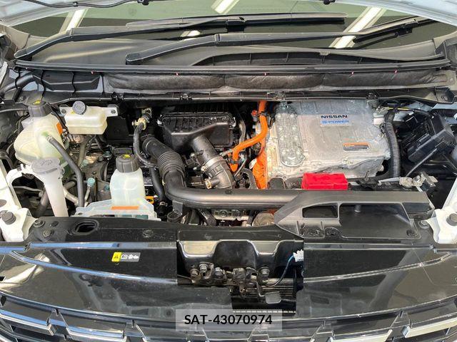 Nissan SERENA 2022-11 6817108-14