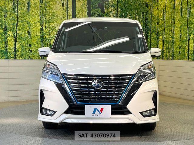 Nissan SERENA 2022-11 6817108-16