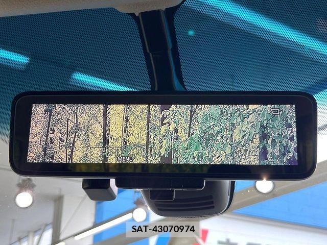 Nissan SERENA 2022-11 6817108-7
