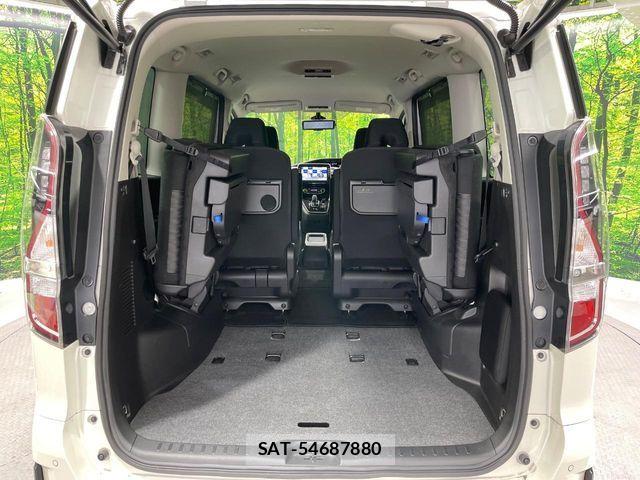 Nissan SERENA 2021-03 6817105-11