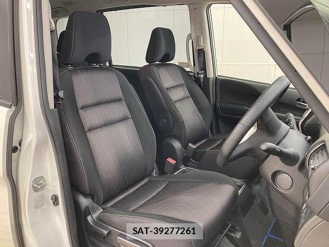 Nissan SERENA 2018-07 6817136-4