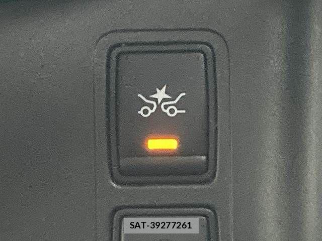Nissan SERENA 2018-07 6817136-7
