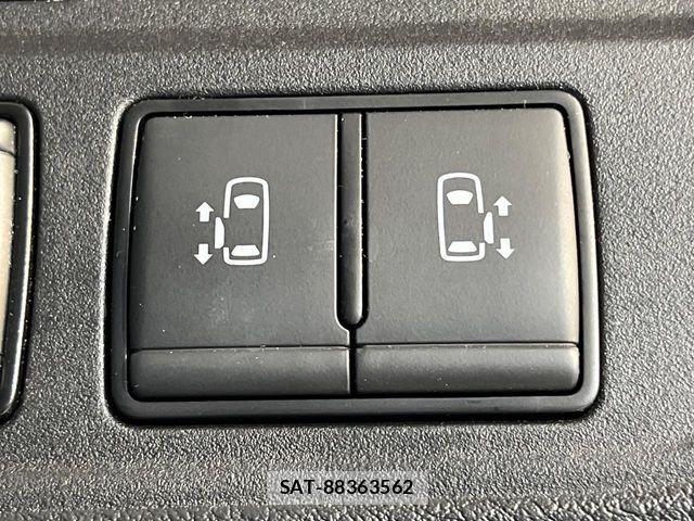 Nissan SERENA 2023-01 6817116-5