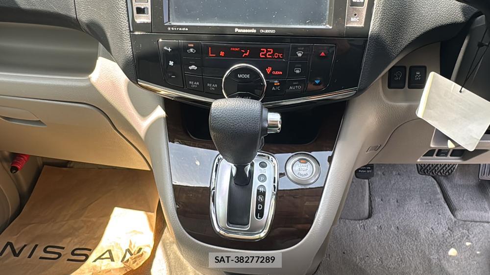 Nissan SERENA 2012-08 6681861-15