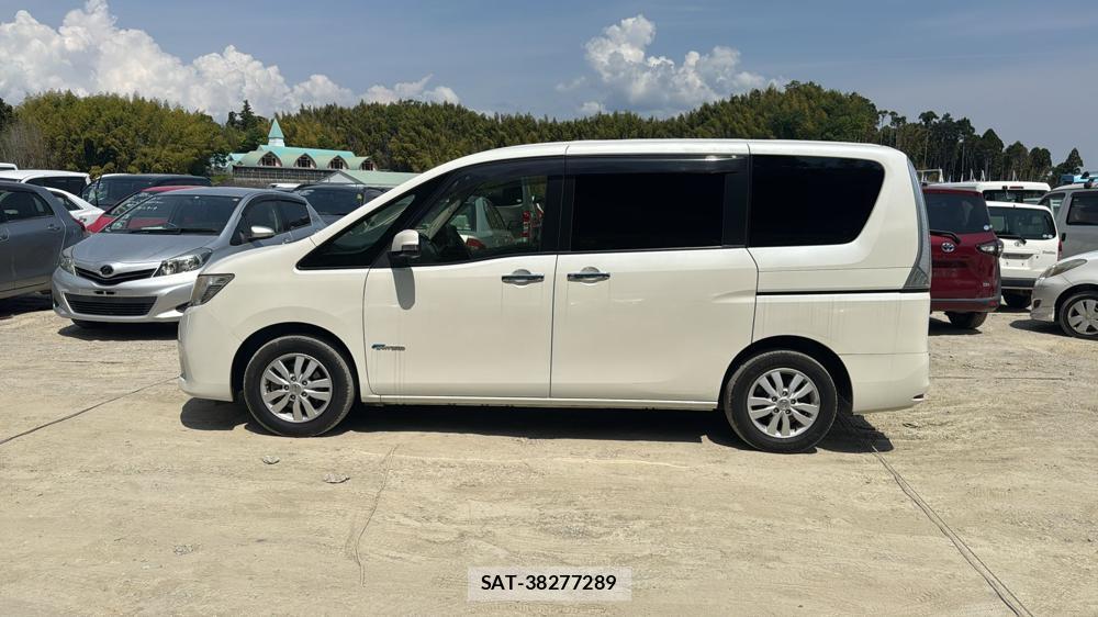 Nissan SERENA 2012-08 6681861-1