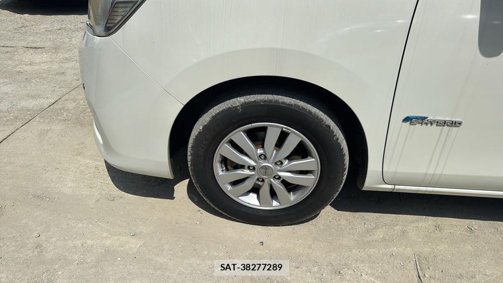 Nissan SERENA 2012-08 6681861-22