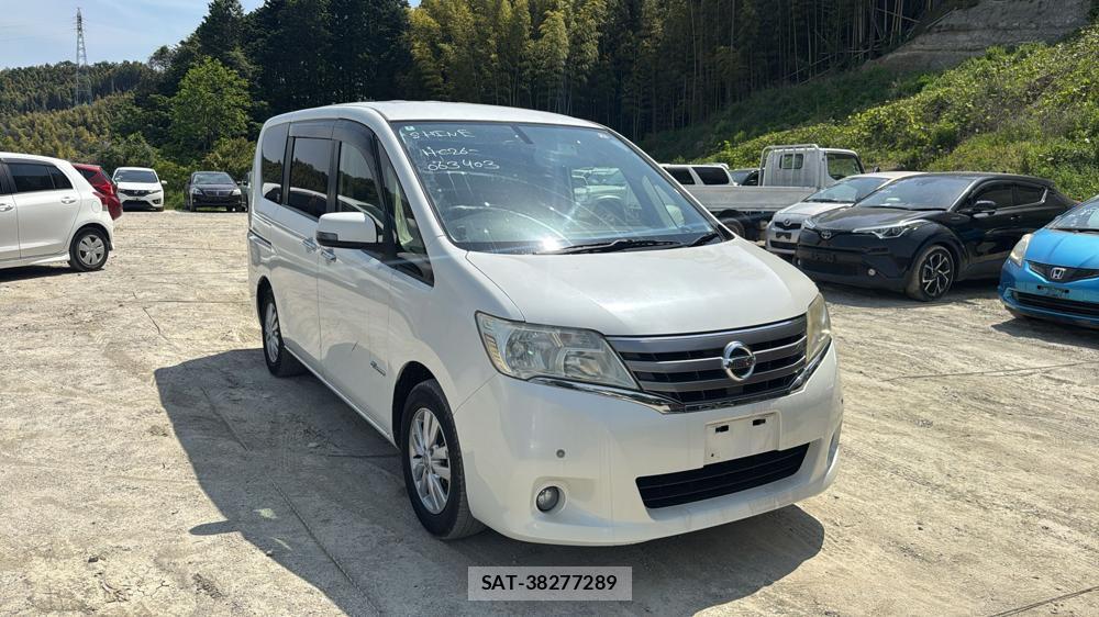 Nissan SERENA 2012-08 6681861-6