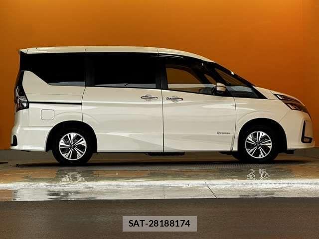 Nissan SERENA 2021-08 6912392-11