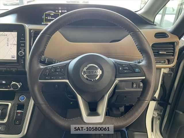 Nissan SERENA 2018-03 6912409-13