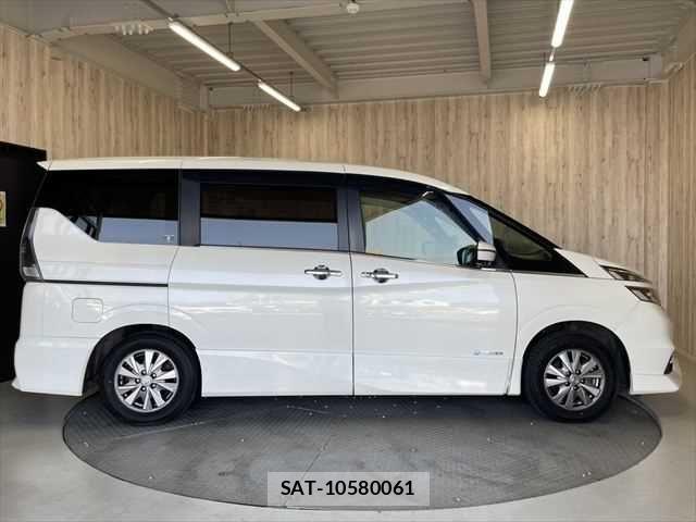 Nissan SERENA 2018-03 6912409-19
