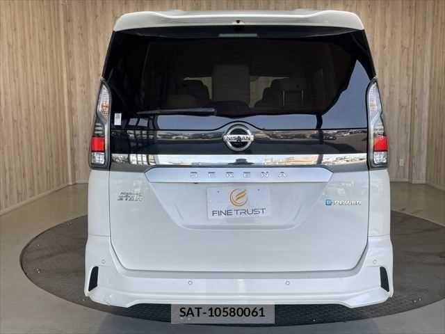 Nissan SERENA 2018-03 6912409-20