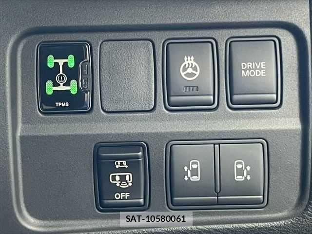 Nissan SERENA 2018-03 6912409-7
