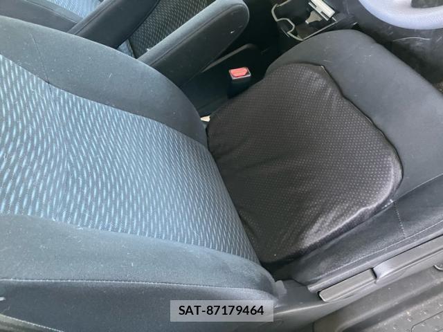 Nissan SERENA 2011-11 6912431-10