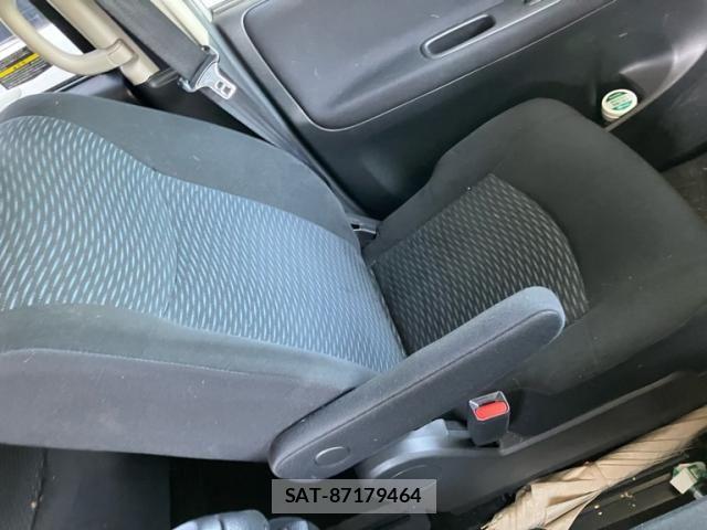 Nissan SERENA 2011-11 6912431-11