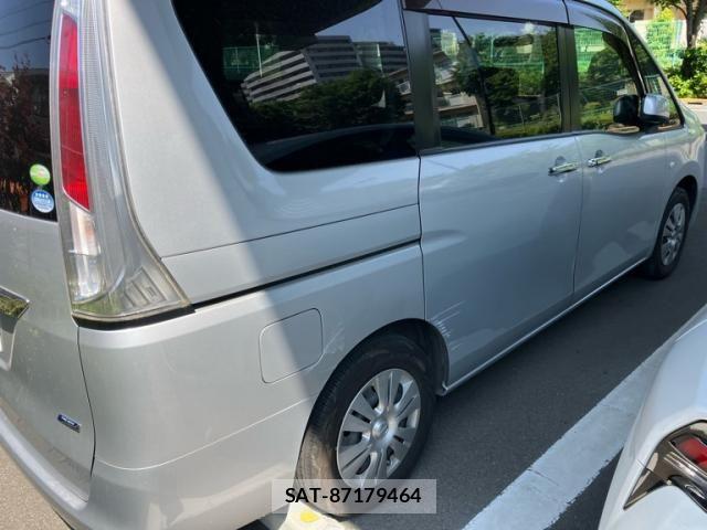 Nissan SERENA 2011-11 6912431-2