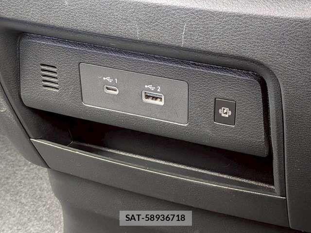 Nissan SERENA 2023-06 6912369-15