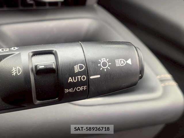 Nissan SERENA 2023-06 6912369-17
