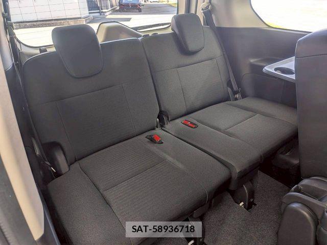 Nissan SERENA 2023-06 6912369-22