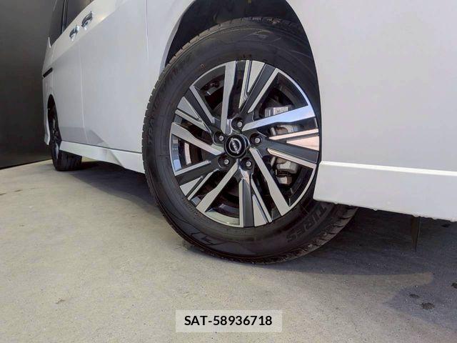 Nissan SERENA 2023-06 6912369-25