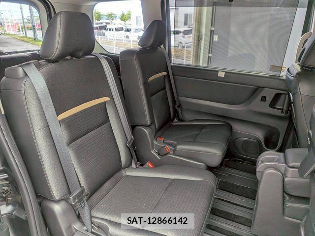 Nissan SERENA 2023-09 6912366-16