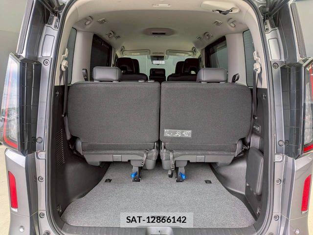 Nissan SERENA 2023-09 6912366-20