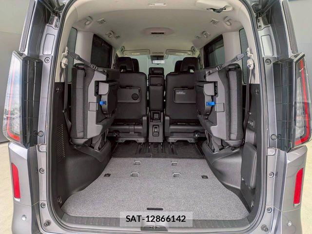 Nissan SERENA 2023-09 6912366-21