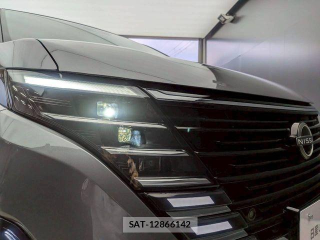 Nissan SERENA 2023-09 6912366-22