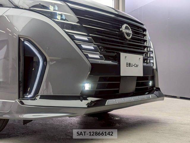 Nissan SERENA 2023-09 6912366-23