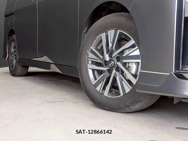 Nissan SERENA 2023-09 6912366-24