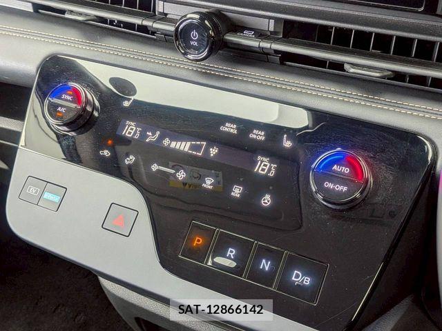 Nissan SERENA 2023-09 6912366-7