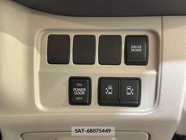Nissan SERENA 2021-02 6912408-13
