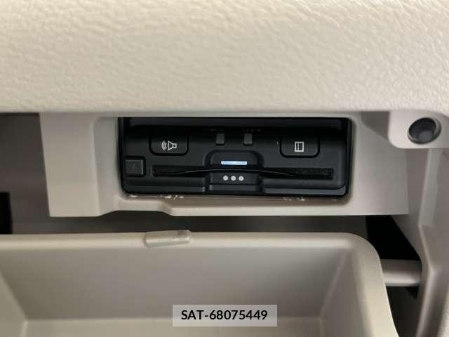 Nissan SERENA 2021-02 6912408-14