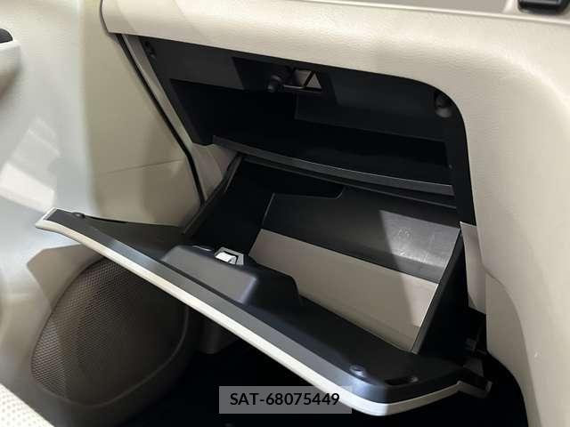 Nissan SERENA 2021-02 6912408-29