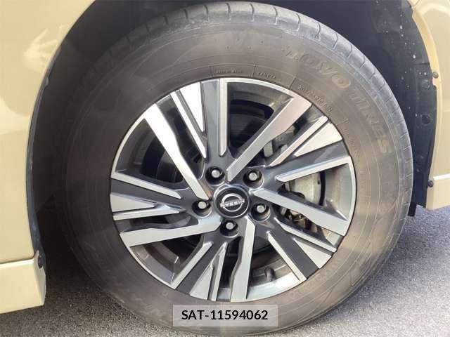 Nissan SERENA 2023-10 6912356-10