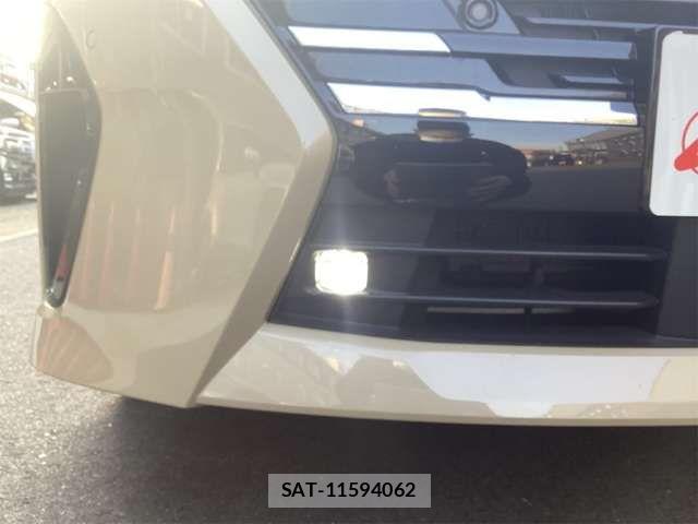 Nissan SERENA 2023-10 6912356-17