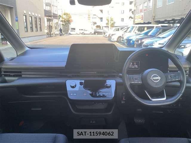 Nissan SERENA 2023-10 6912356-5