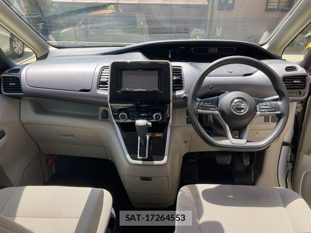 Nissan SERENA 2017-12 6912421-12
