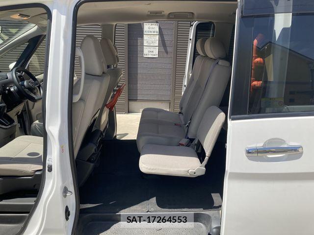 Nissan SERENA 2017-12 6912421-23