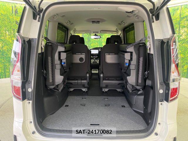 Nissan SERENA 2021-09 6912391-11