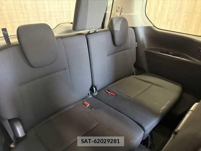 Nissan SERENA 2019-04 6912419-9