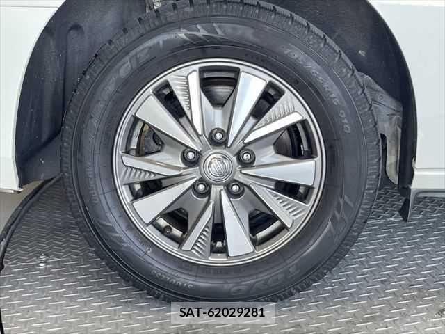 Nissan SERENA 2019-04 6912419-26